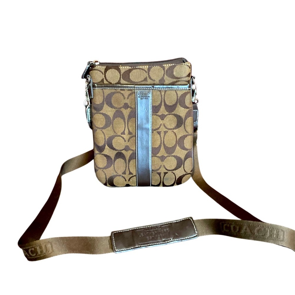 COACH BROWN CROSSBODY WITH GUITAR SIGNATURE EMBOSSED STRAPS SHOULDERBAG